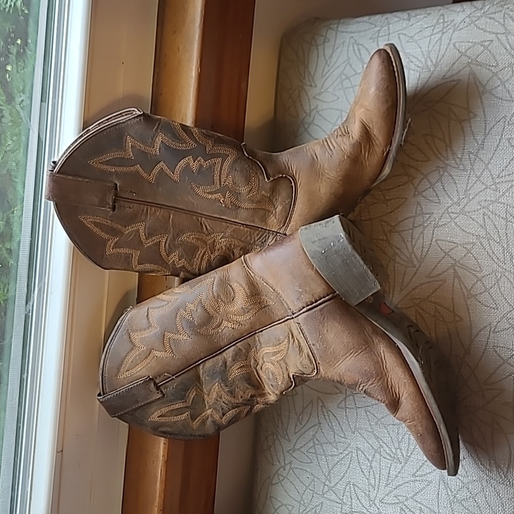 Justin boots, youth 1 1/2 D